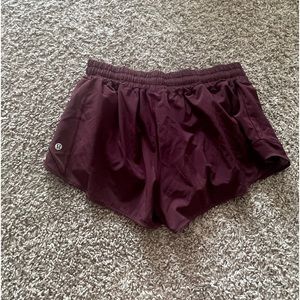 Lululemon Hotty Hot Low-Rise 2.5 Shorts